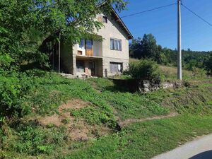 I am selling a house in the village of Zivica-Lucani