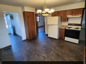 Newly renulvated 2 bedroom 1 bath single family home