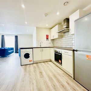 Discover Premium Student Living at 31 Gregory Street, Nottin