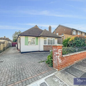 Detached Bungalow  Twickenham,  Greater London TW2 6DG